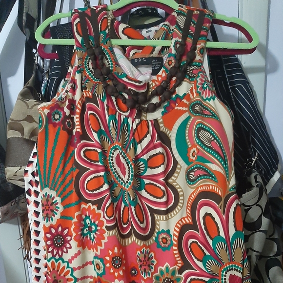 Clothes - Picture 6 of 13